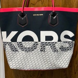 Michael Kors LargeTote